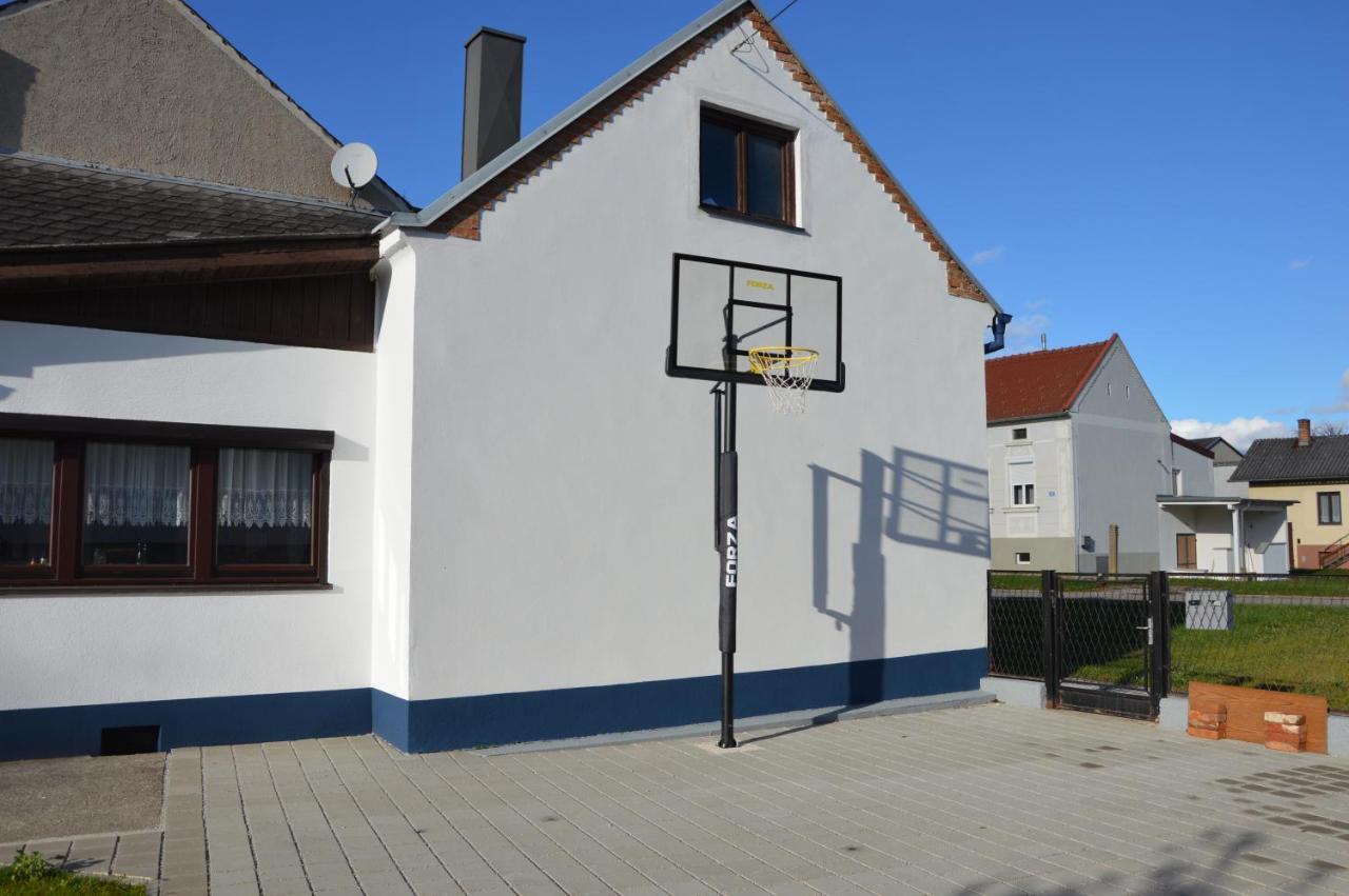 Kinderlachen Garantiert Lutzmannsburg Zewnętrze zdjęcie